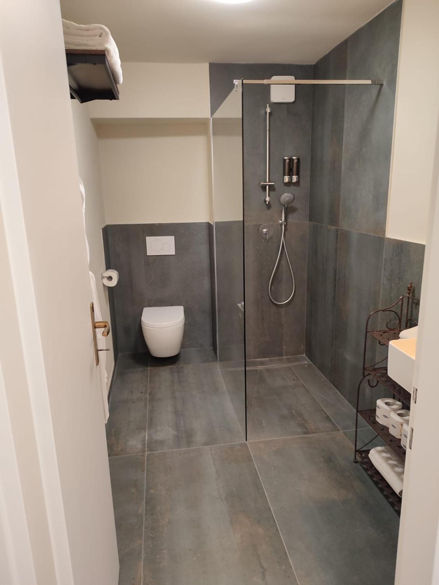 Casa Vacanze Bella-Host By Foresteria Bergamo Bella ภายนอก รูปภาพ